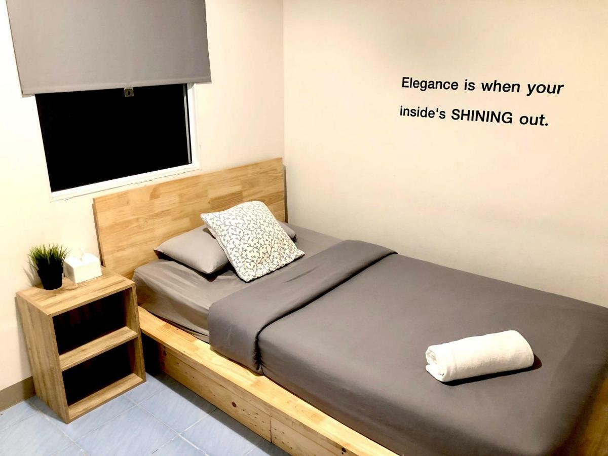 24 Poshtel Salaya Ostello Esterno foto